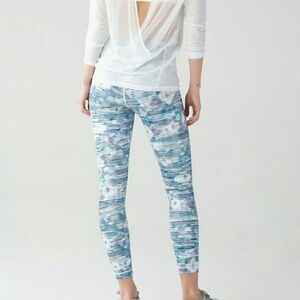 Lululemon Floral Hightimes size 10